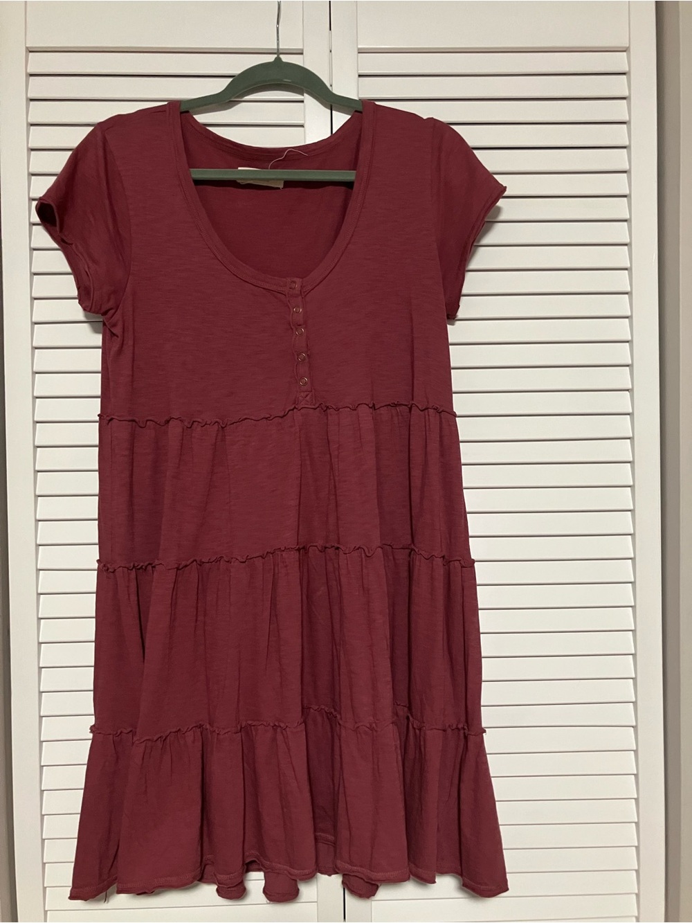 XS Lucky Brand Mauve Short Sleeve Tiered Dress